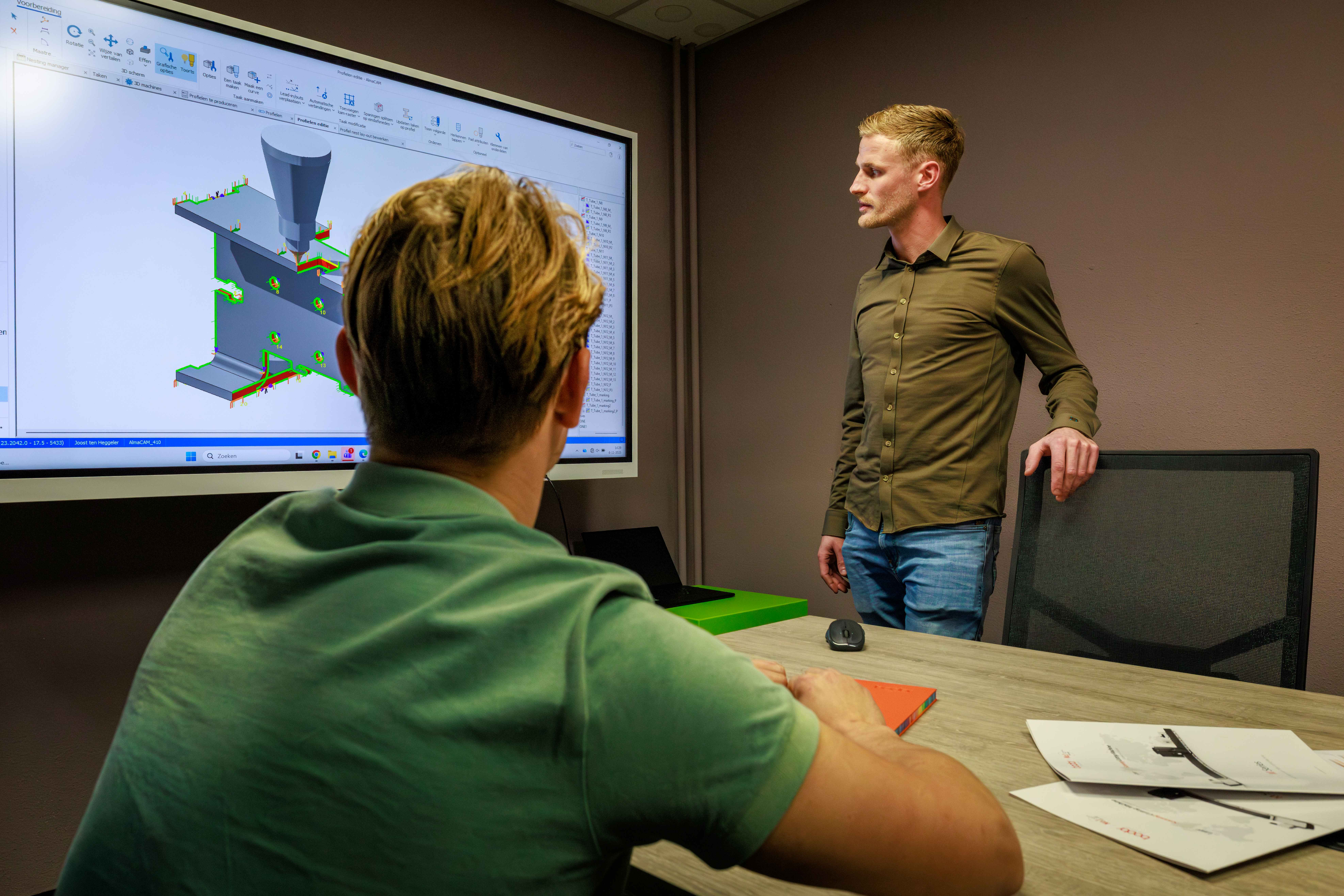 Klaassen customers customers undergo training on Almacam Tube