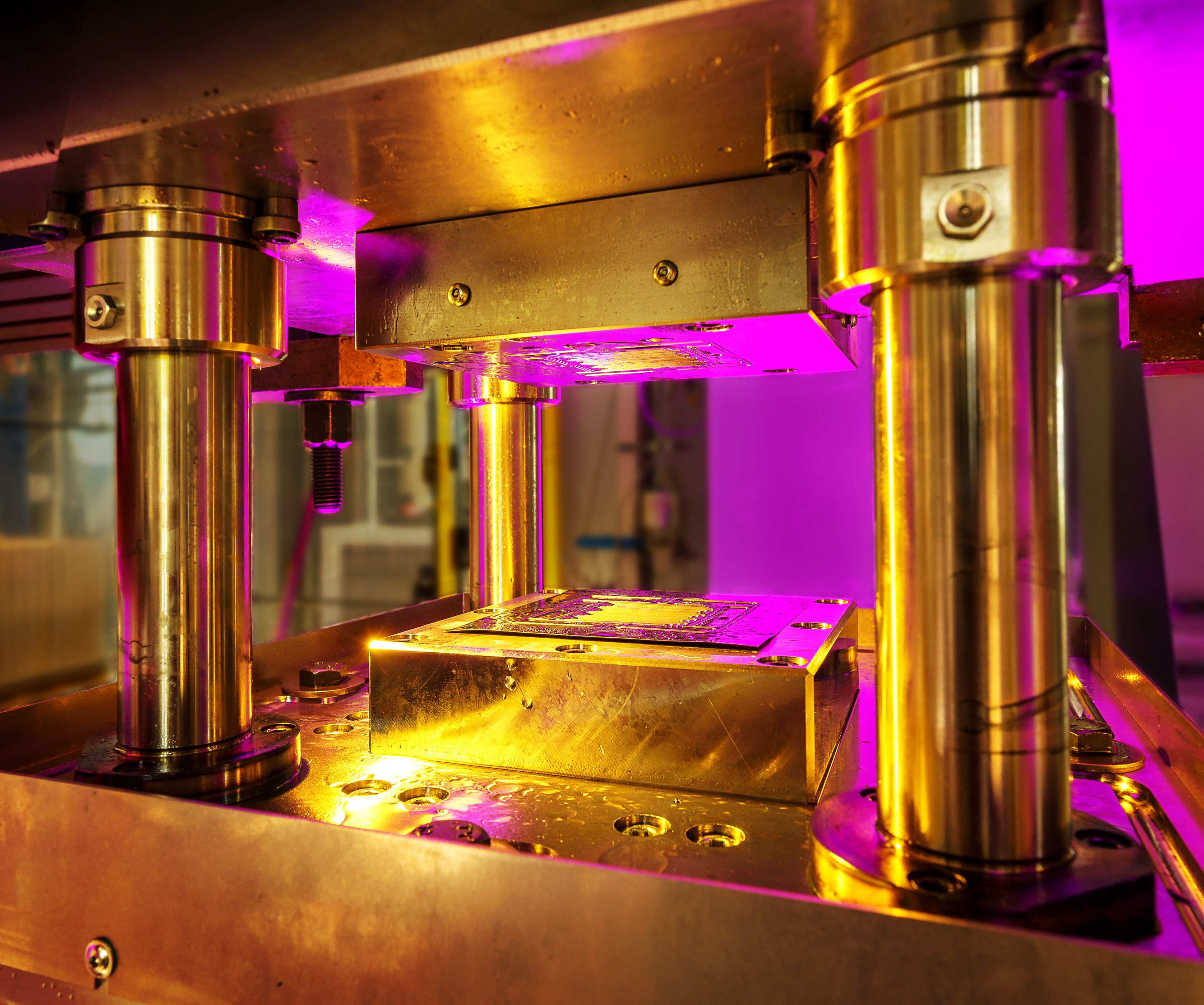 Tool for passive, high-pressure sheet metal forming (image @Fraunhofer IWU/Rico Demuth.)