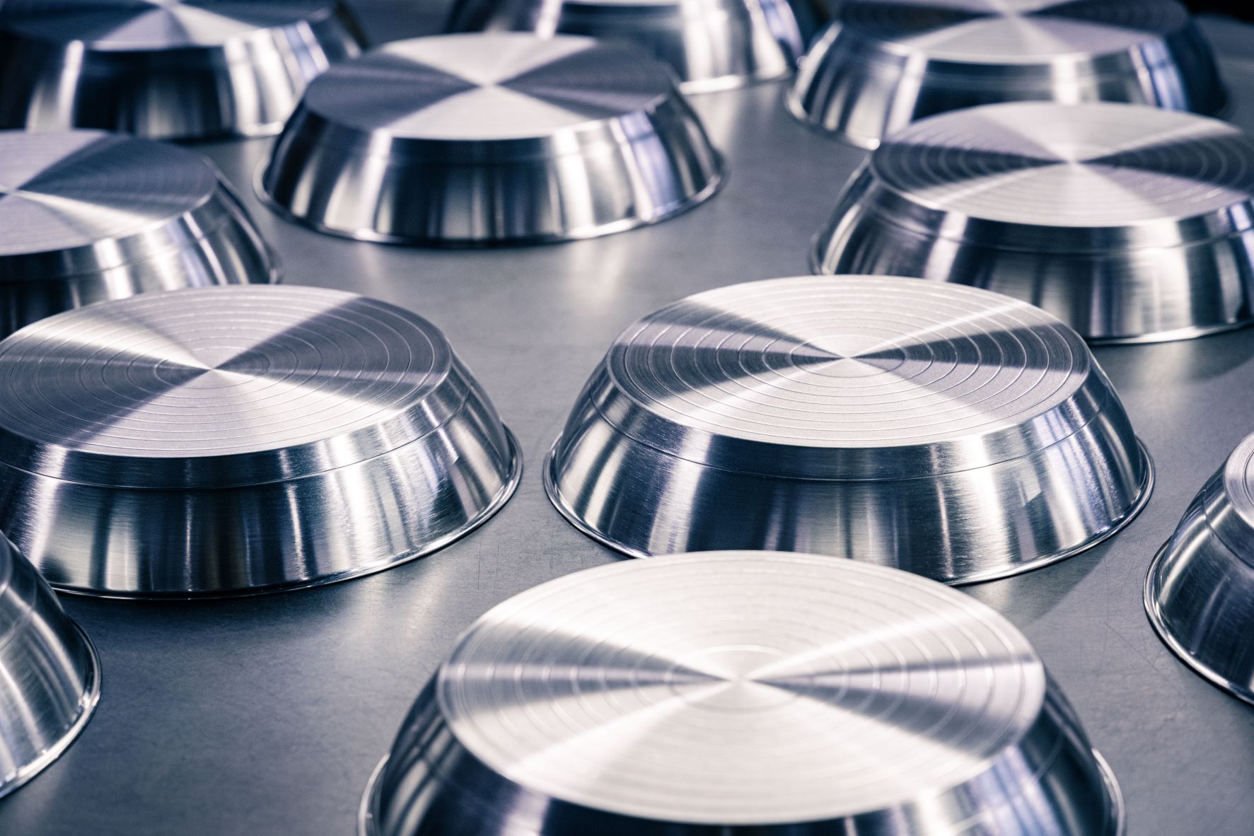 Circle Green emission-minimised stainless steel by Outokumpu for pans